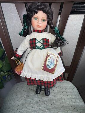 LITTLE RED RIDING HOOD Porcelain Doll - Geppeddo Fairy Tale Series W Basket